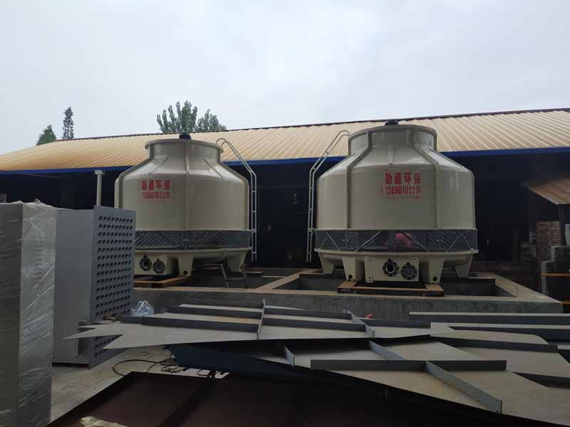 重庆荣昌大通阀门厂GL-100T冷却塔安装现场